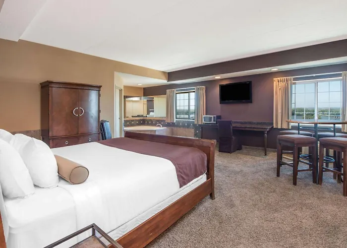 Hotel Microtel & By Wyndham Downtown - River Area 3*