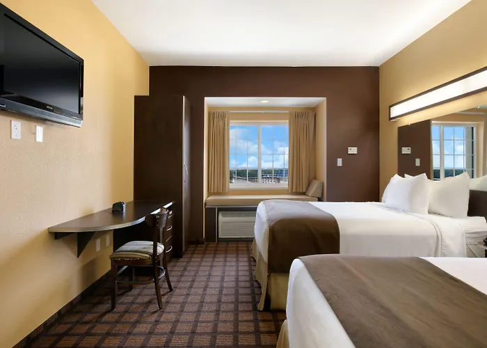 Microtel & By Wyndham Downtown - River Area Hotel