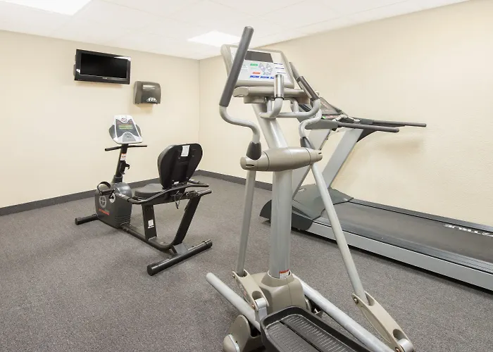 Microtel & By Wyndham Downtown - River Area 3*