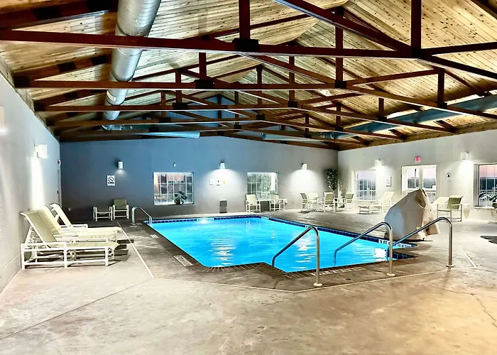 Microtel & By Wyndham Downtown - River Area 3*