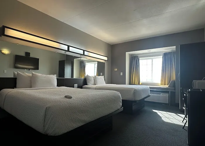 Microtel & By Wyndham Downtown - River Area Hotel 3*