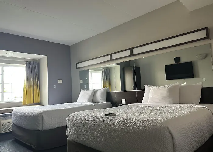Microtel & By Wyndham Downtown - River Area Hotel 3*