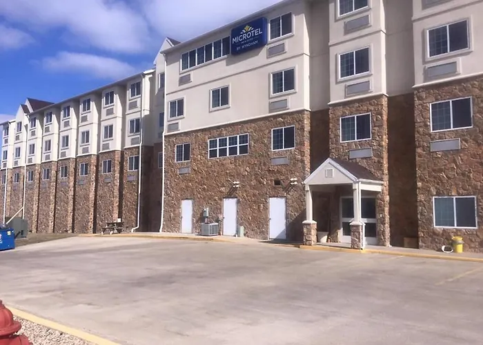Microtel & By Wyndham Downtown - River Area Hotel