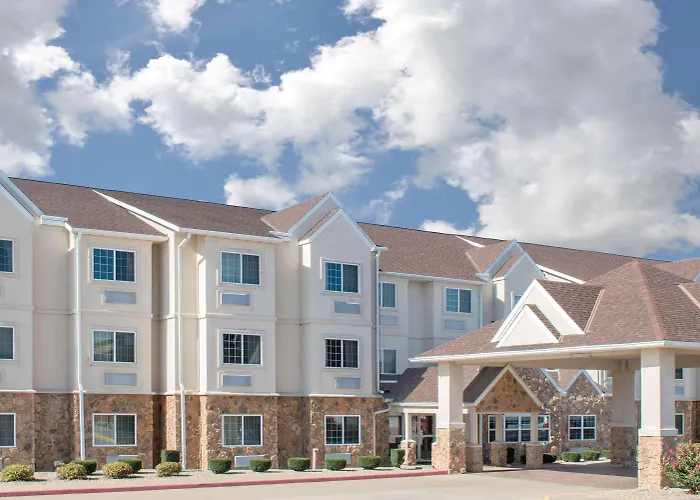 Microtel & By Wyndham Downtown - River Area 3* Quincy